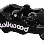 Pinza de freno Wilwood 120-13916 DPC56 universal con montaje en orejetas, 4 pistones, color negro.