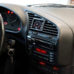 Pantalla CANchecked MFD28 Gen2 para BMW Serie 3 E36 con volante a la izquierda (1990-2000)