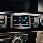 Pantalla CANchecked MFD28 Gen2 para BMW Serie 3 E90/E91/E92/E93 con volante a la derecha (2005-2013) - Imagen 2