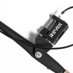 REVIN Short shifter for Nissan 370Z Red - Imagen 2