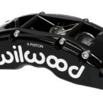 Pinza de freno trasera derecha Wilwood 120-14319 TC6 de montaje radial, 6 pistones, color negro.
