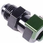 Radium Engineering, conector hembra SAE de 3/8" a macho 6AN de perfil bajo.
