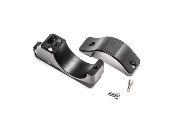 20-0982 Soporte de filtro de combustible para Chevrolet Corvette 97-19 Radium Engineering - Imagen 1