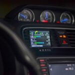 Pantalla multifunción MFD28 GEN2 con certificación CANchecked para VW Scirooco MK3 con volante a la izquierda.