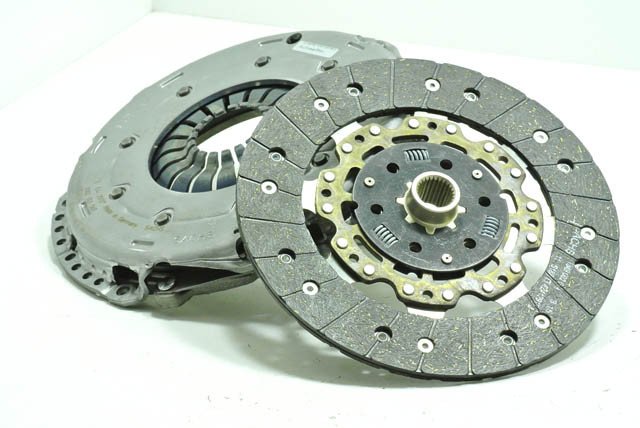 zestaw-sprzegla-xtreme-clutch-peugeot-rcz-1-6-16v-147kw-2010-2014 Kit de embrague Xtreme para Peugeot RCZ 1.6 16V 147KW (2010-2014) - Imagen 1