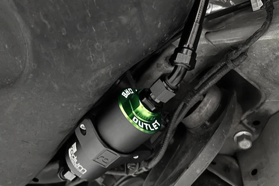 USA-RAD-20-1086-1 Soporte para filtro de combustible Radium Engineering para Honda Civic 2016+ - Imagen 1